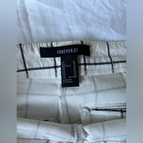 Forever21 checkered/striped pants - Picture 4 of 9